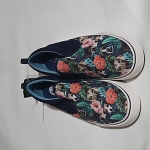 Sketchers Bob's V-lite 3D floral dog canvas Slip Ons Sneaker Shoes 9.5